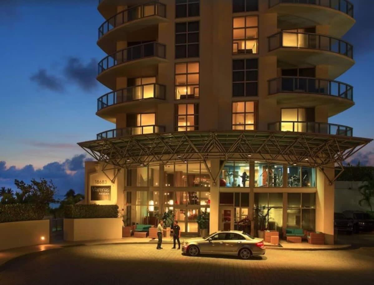 Beachfront Resort Pool Ocean View Balcony マイアミビーチ エクステリア 写真